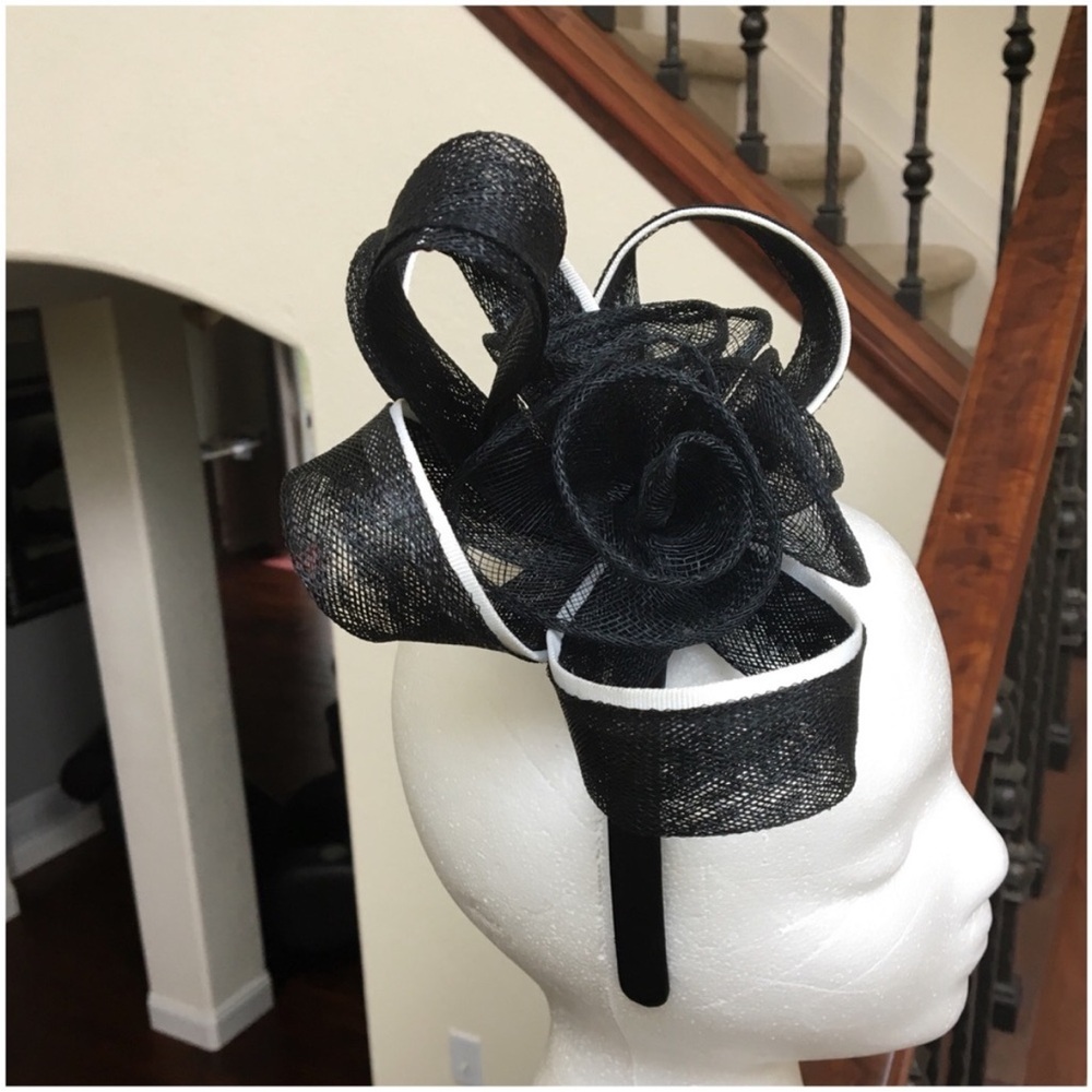 Black White Sinamay Derby Headband Fascinator - Picture 2 of 5